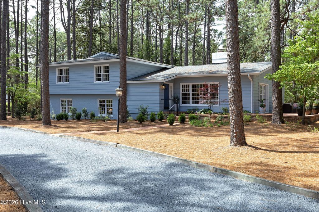 Photo of 45 Huntington Valley Drive, Pinehurst, NC 28374 (MLS # 100574562)