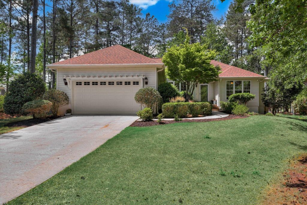 Photo of 109 Hickory Point, McCormick, SC 29835 (MLS # 555377)