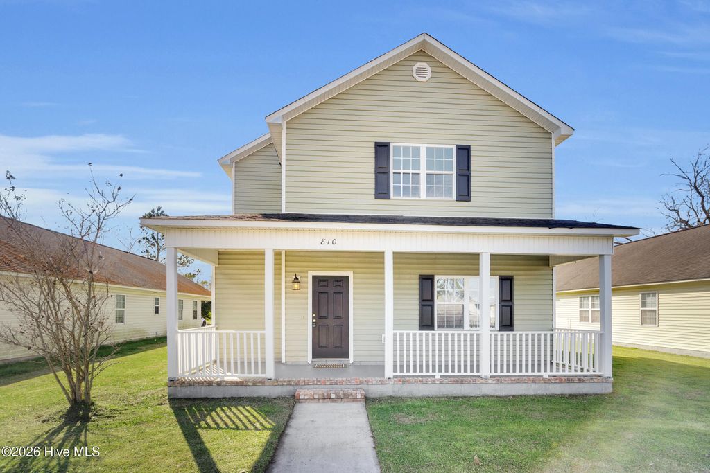 Photo of 810 Main Street, Maysville, NC 28555 (MLS # 100560588)