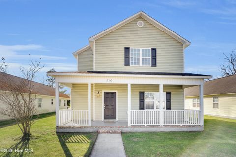 Photo of 810 Main Street, Maysville, NC 28555 (MLS # 100560588)