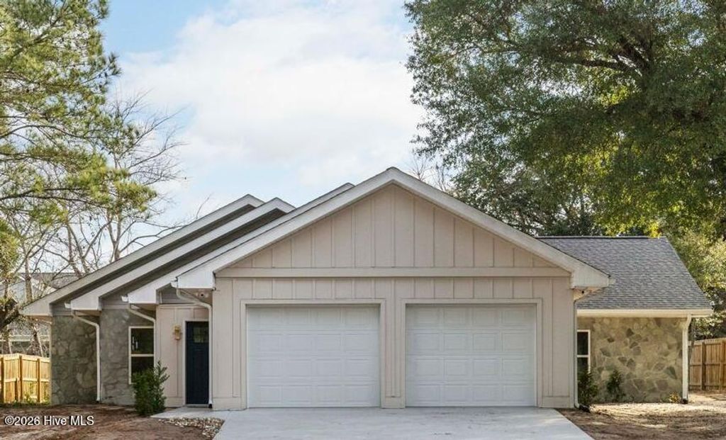 Photo of 6033 Shiloh Drive, Wilmington, NC 28409 (MLS # 100549199)