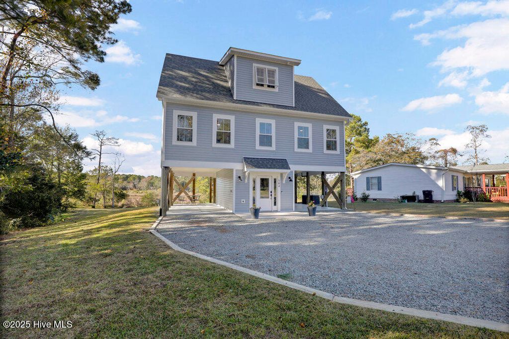 Photo of 504 Creek Drive, Hampstead, NC 28443 (MLS # 100539309)