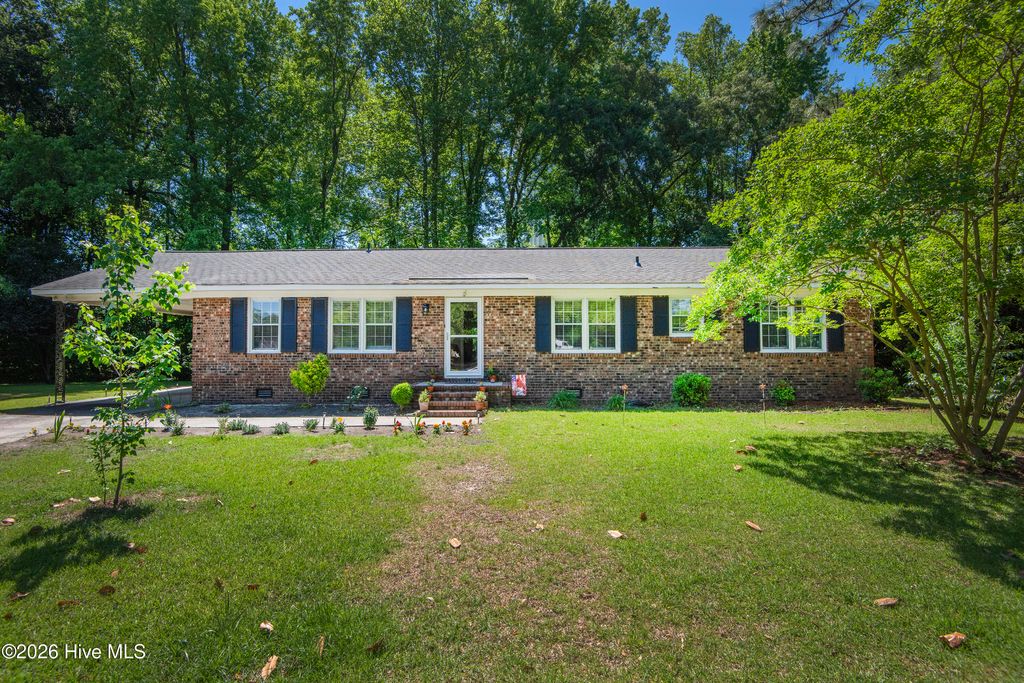 Photo of 124 Osceola Drive, Greenville, NC 27858 (MLS # 100572556)