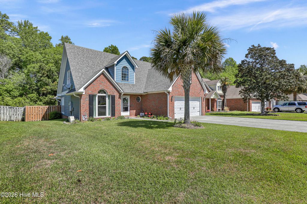 Photo of 1124 Mill Run Road, Sneads Ferry, NC 28460 (MLS # 100569483)