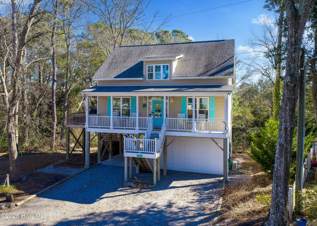 Photo of 1679 Hemingway Drive SW, Ocean Isle Beach, NC 28469 (MLS # 100551312)