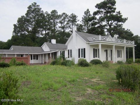 Homes For Sale - 1715 Airport Boulevard<br/> Wilson, NC 27893