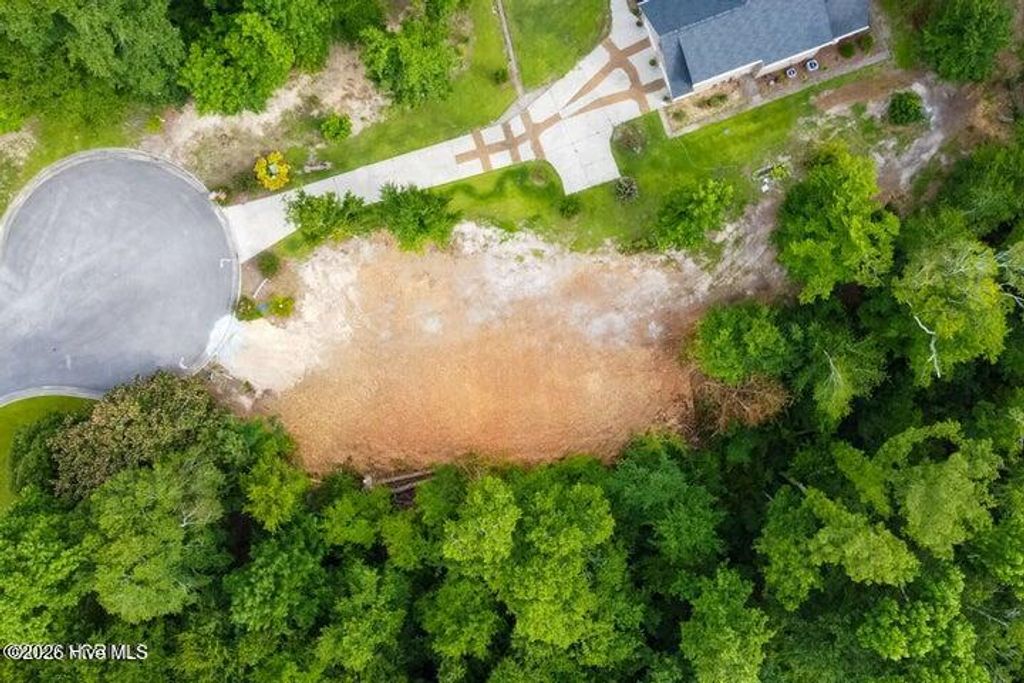 Photo of 102 Cabot Circle, New Bern, NC 28560 (MLS # 100557043)