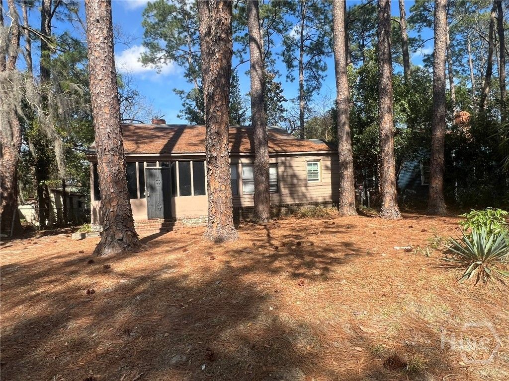 Photo of 414 S Baldwin Circle, Savannah, GA 31405 (MLS # SA350736)