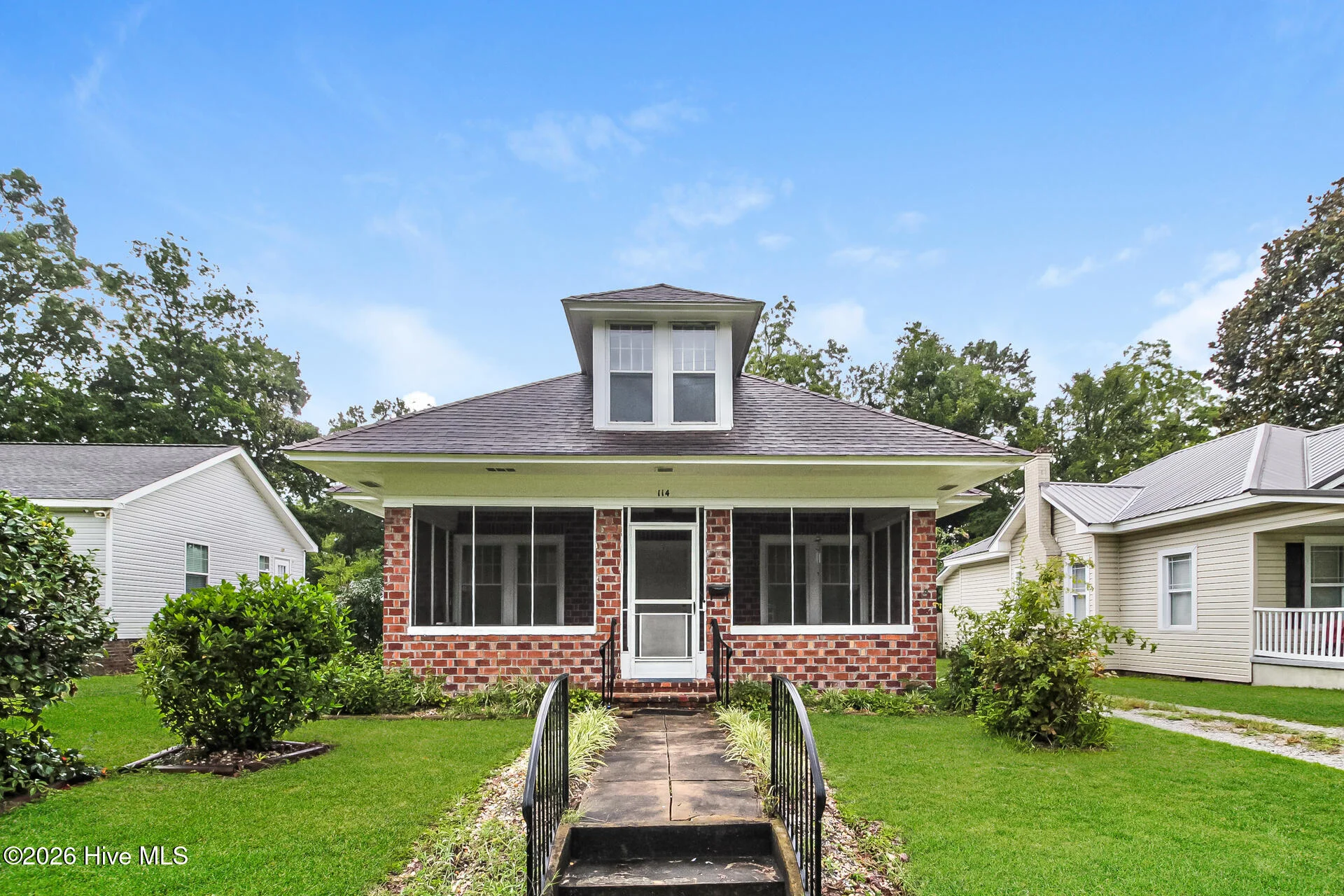 114 E Clay Street