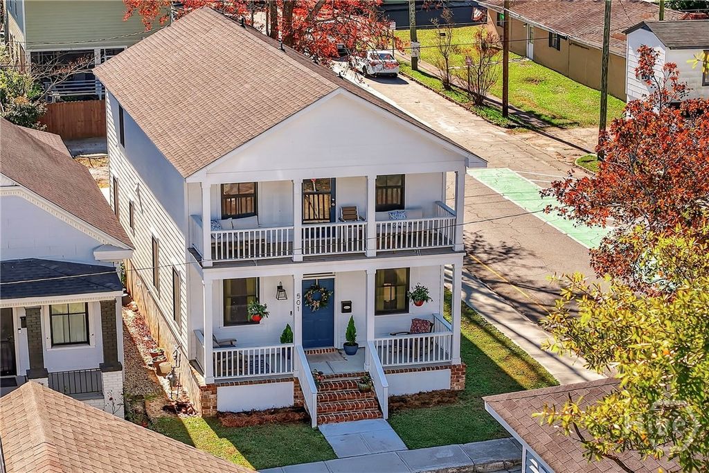 Photo of 501 E 34th Street, Savannah, GA 31401 (MLS # SA344799)