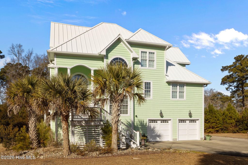 Photo of 109 Key West Lane, Newport, NC 28570 (MLS # 100551444)