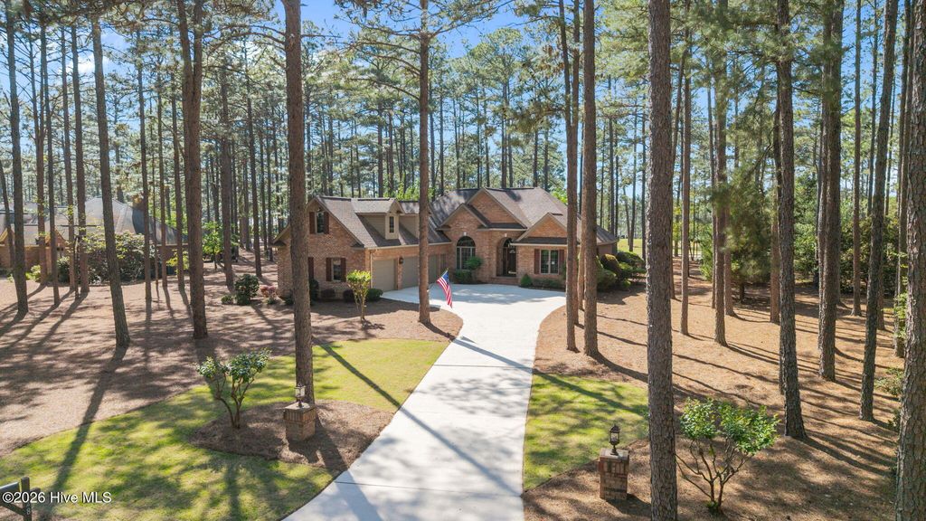 Photo of 28 Abbottsford Drive, Pinehurst, NC 28374 (MLS # 100567976)