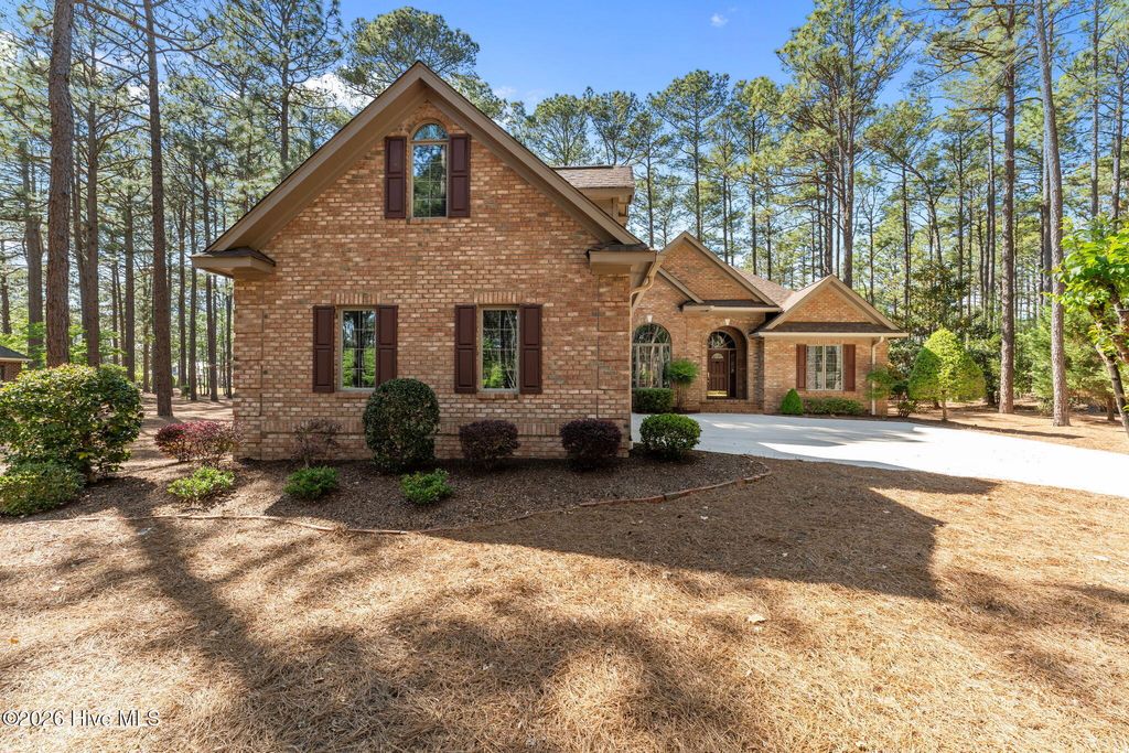 Photo of 28 Abbottsford Drive, Pinehurst, NC 28374 (MLS # 100567976)