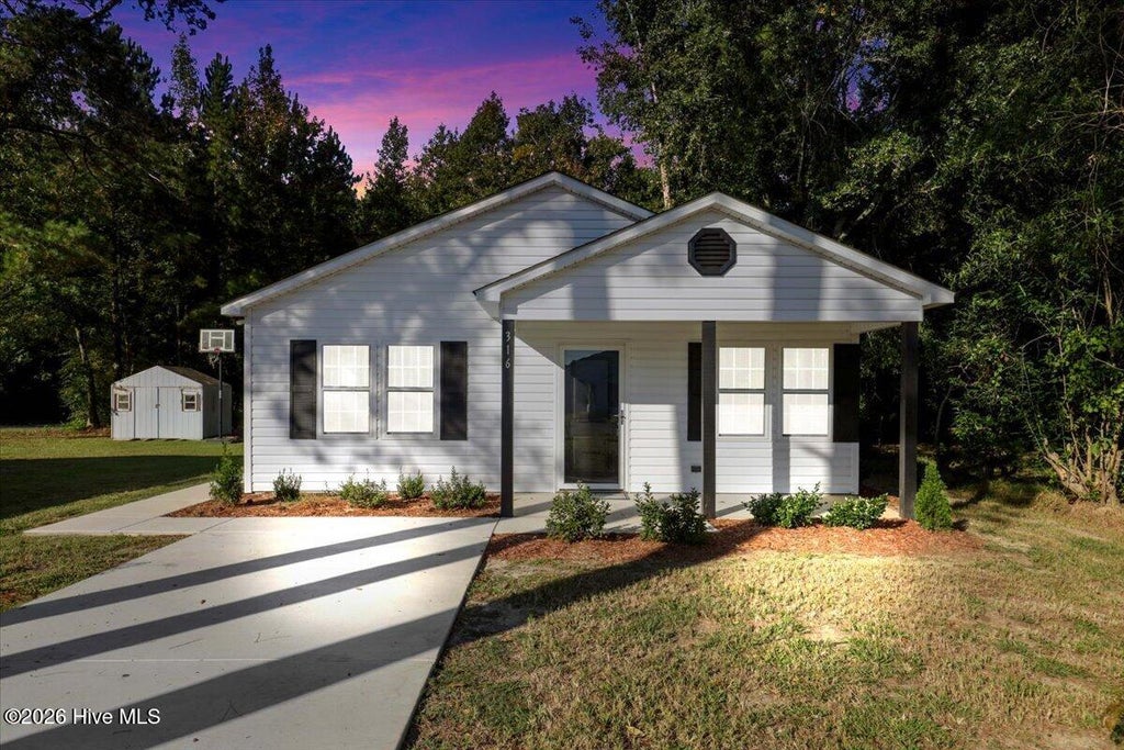 Photo of 316 S Gum South Street, Warsaw, NC 28398 (MLS # 100607713)