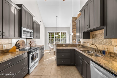Tiny photo for 707 N Green Tee Road, Hampstead, NC 28443 (MLS # 100610364)