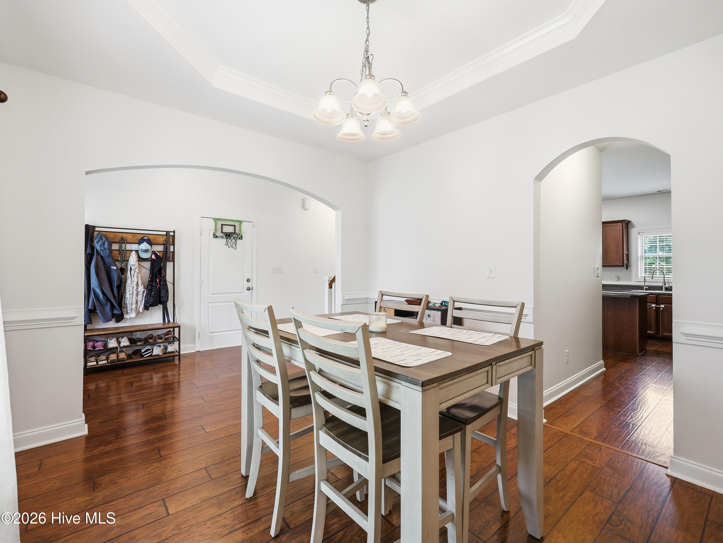 200 Wedgefield Circle