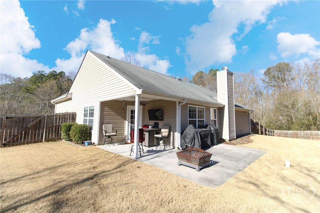 Photo of 609 McDowell Lane, Bethlehem, GA 30620 (MLS # CL345536)