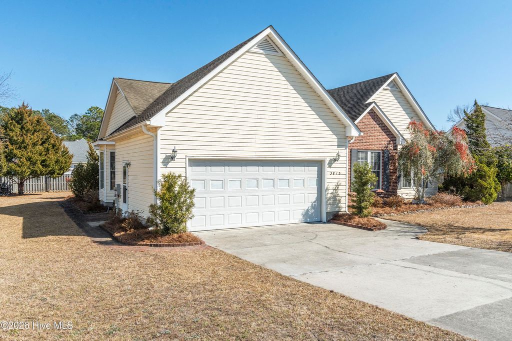 Photo of 5813 Hyatt Lane, Wilmington, NC 28411 (MLS # 100554853)