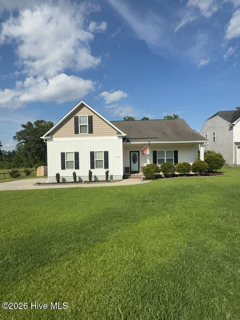 Photo of 144 Backfield Place, Jacksonville, NC 28540 (MLS # 100577719)