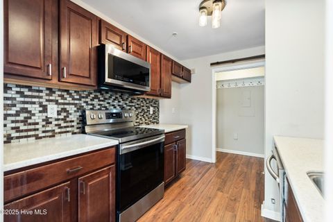 Tiny photo for 906 Litchfield Way #L, Wilmington, NC 28405 (MLS # 100543114)