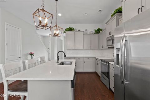 Tiny photo for 907 W Arboria Drive, Hampstead, NC 28443 (MLS # 100567760)