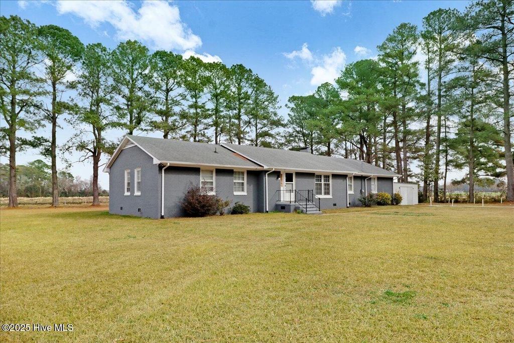 Photo of 3232 Highway 58, Trenton, NC 28585 (MLS # 100545125)