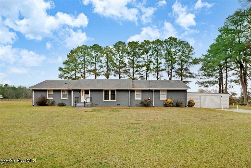 Photo of 3232 Highway 58, Trenton, NC 28585 (MLS # 100545125)