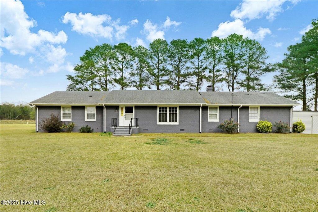 Photo of 3232 Highway 58, Trenton, NC 28585 (MLS # 100545125)