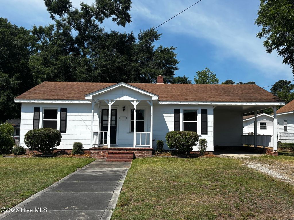 Photo of 311 Church Street, Thomson, GA 30824 (MLS # 100575841)