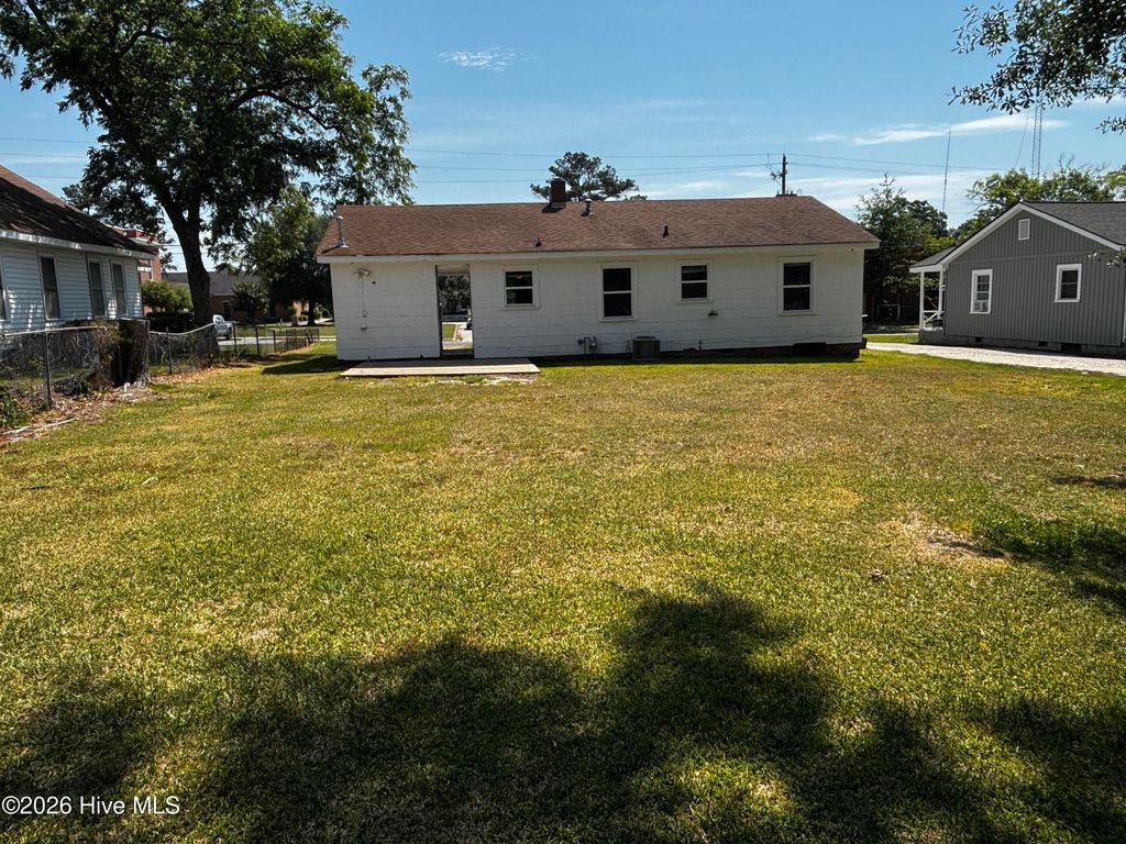 Photo of 311 Church Street, Thomson, GA 30824 (MLS # 100575841)
