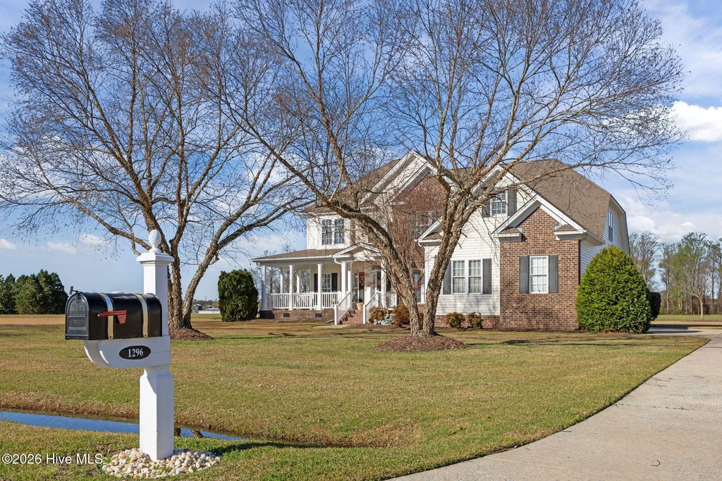 Photo of 1296 Windbrooke Drive, Grimesland, NC 27837 (MLS # 100561365)