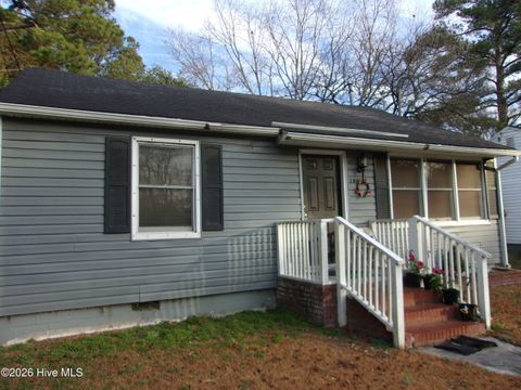 Homes For Sale - 704 Dixon Street<br/> Lenoir County, Kinston, NC 28501