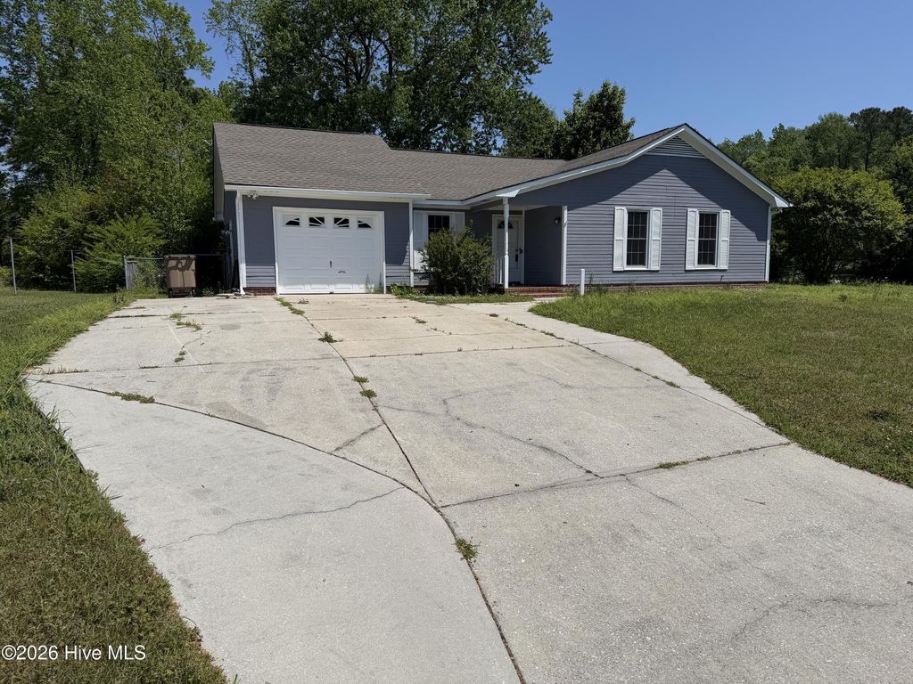 Photo of 203 Woodcrest Court, Jacksonville, NC 28540 (MLS # 100568105)