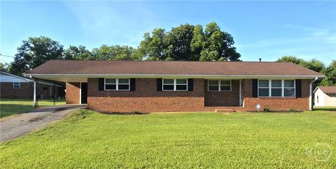 Multifamily For Sale - 2000 Hollis Street St<br/> Clarke County, Athens, GA 30605