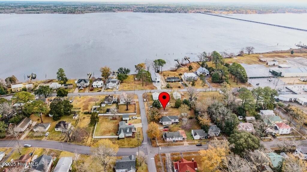 Photo of 305 North Avenue, New Bern, NC 28560 (MLS # 100546991)