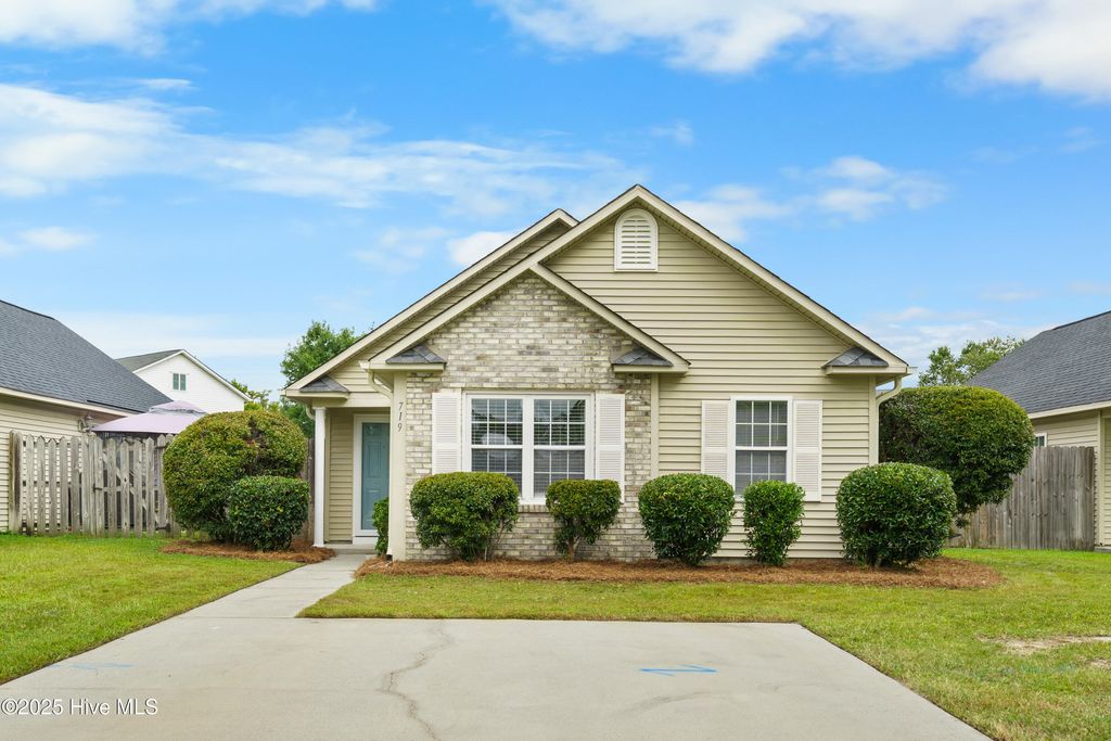 Photo of 719 Grathwol Drive, Wilmington, NC 28405 (MLS # 100531381)