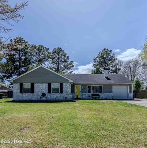 Homes For Sale - 408 Cardinal Road<br/> Onslow County, Jacksonville, NC 28546