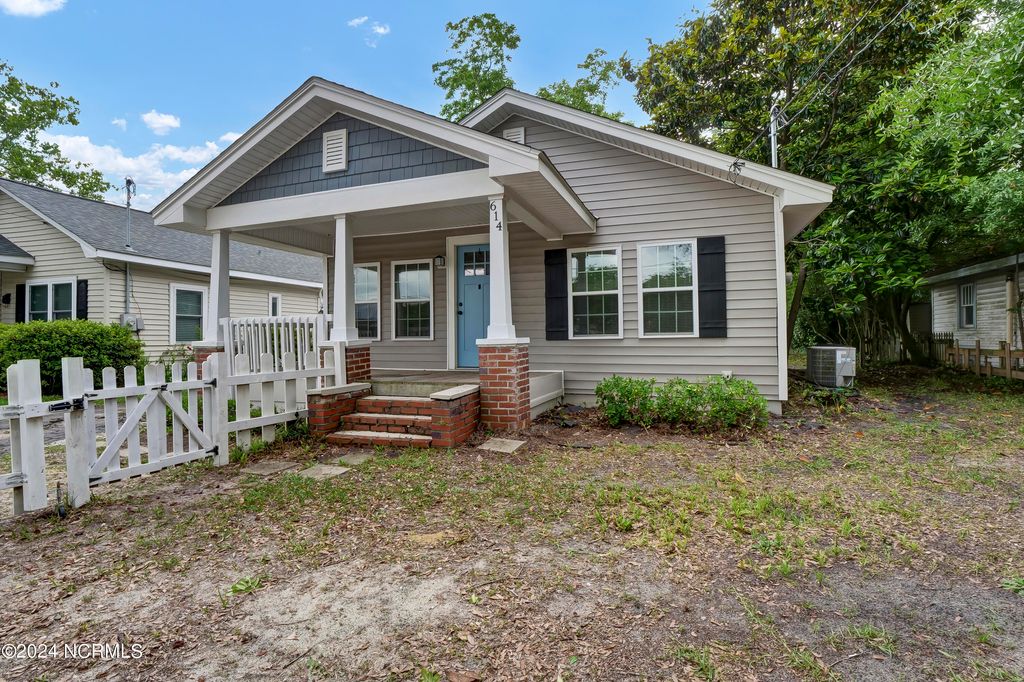 Photo of 614 Alabama Avenue, Wilmington, NC 28401 (MLS # 100565499)