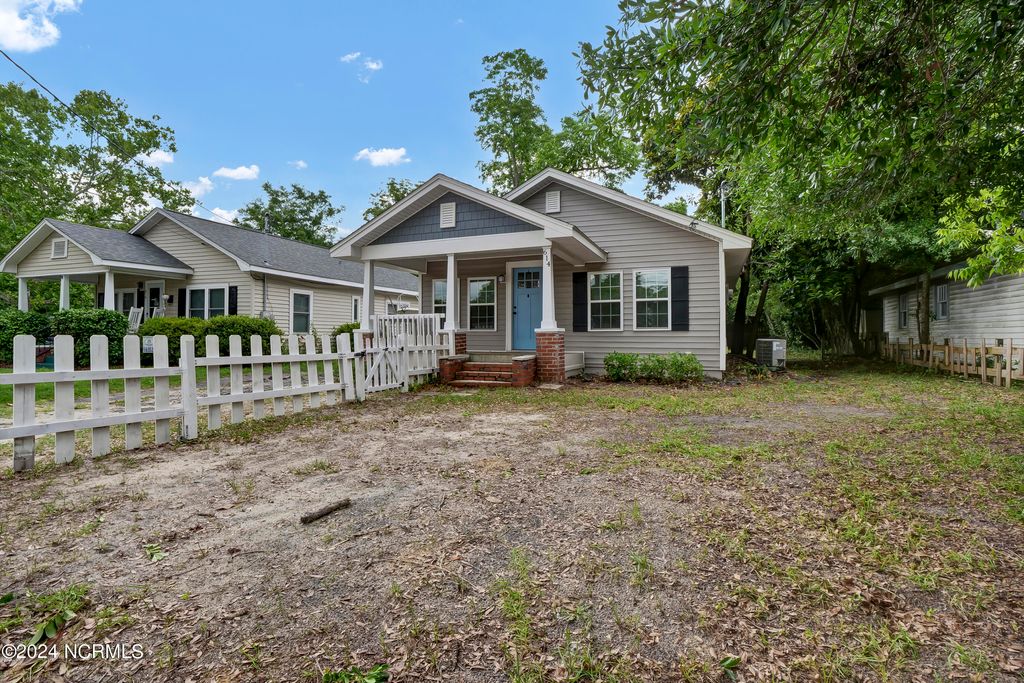 Photo of 614 Alabama Avenue, Wilmington, NC 28401 (MLS # 100565499)