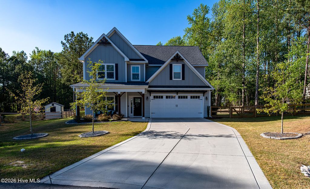 Photo of 404 Endicott Court, Carthage, NC 28327 (MLS # 100568450)