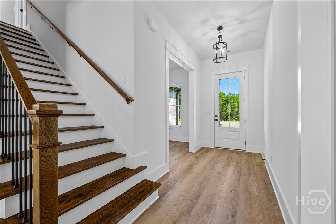 205 Chariot Court