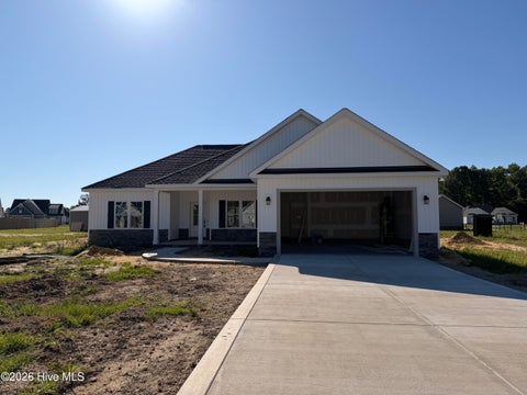 Homes For Sale - 3731 Chatsworth Drive<br/> La Grange, NC 28551