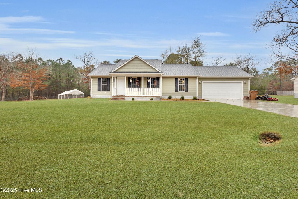 Photo of 116 Gregory Drive, Jacksonville, NC 28540 (MLS # 100545488)