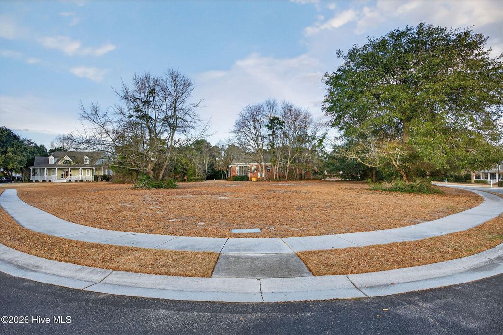 Photo of 32 Salt Marsh Lane, Hampstead, NC 28443 (MLS # 100550857)