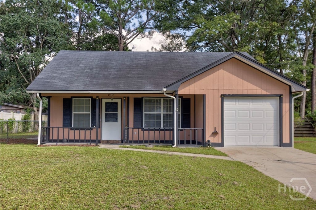 Photo of 819 Ridgewood Way, Hinesville, GA 31313 (MLS # SA365355)