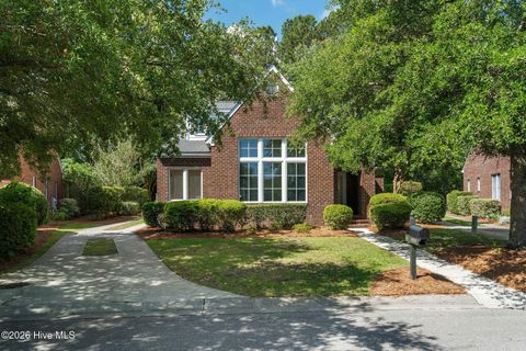 Photo of 4908 Lake Renaissance Circle, Wilmington, NC 28409 (MLS # 100575917)