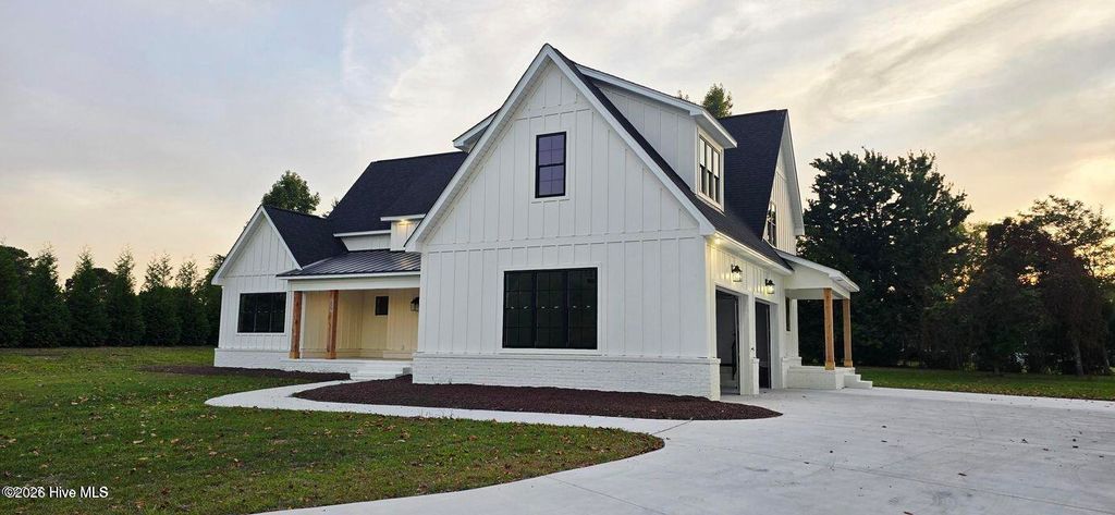 Photo of 2827 Landing Circle, Grimesland, NC 27837 (MLS # 100557393)