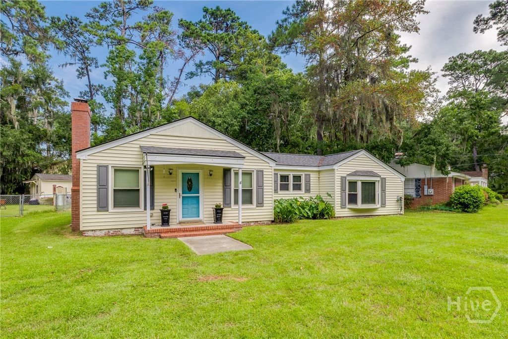 Photo of 4 Hopecrest Avenue, Savannah, GA 31406 (MLS # SA345946)