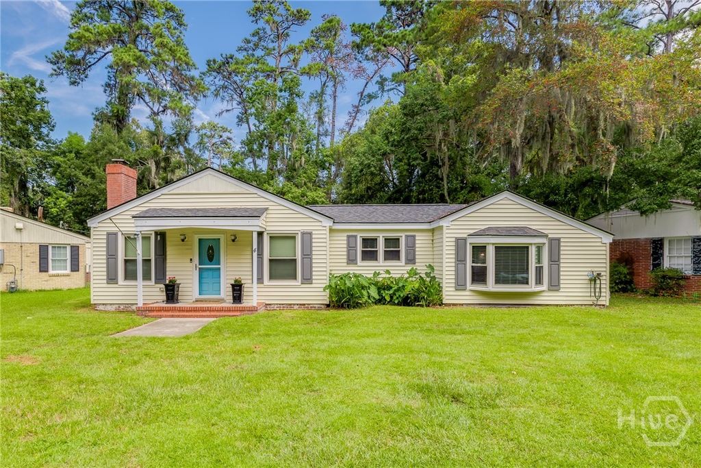 Photo of 4 Hopecrest Avenue, Savannah, GA 31406 (MLS # SA345946)