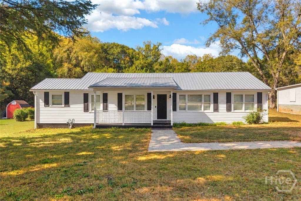 Photo of 874 Athens Street, Jefferson, GA 30549 (MLS # CL367299)
